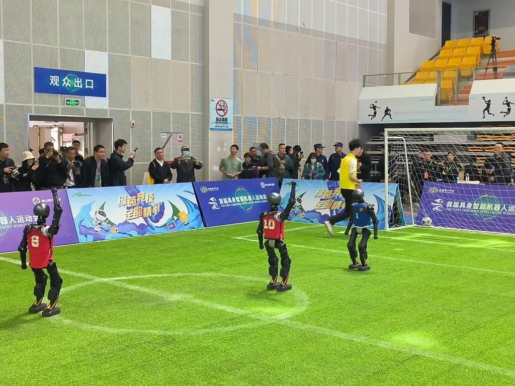 天空：塞门约加盟后，曼城过去12个月转会支出超4.25亿镑